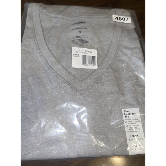 Women's Sonoma Goods For Life Everyday V-Neck Tee in Light Grey Size Small - Picture 2 of 5